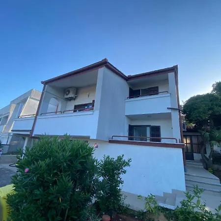 Cukon Apartment