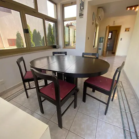 Cukon Apartment *