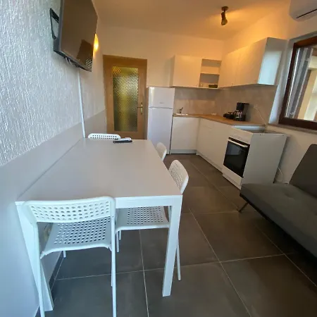Apartment Cukon Premantura