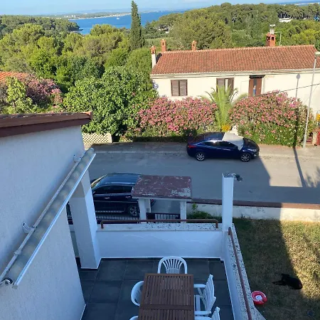 Cukon Apartment *
